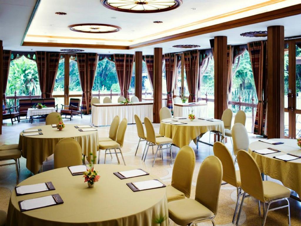 Suan Sampran Hotel Nakhon Pathom Exterior photo